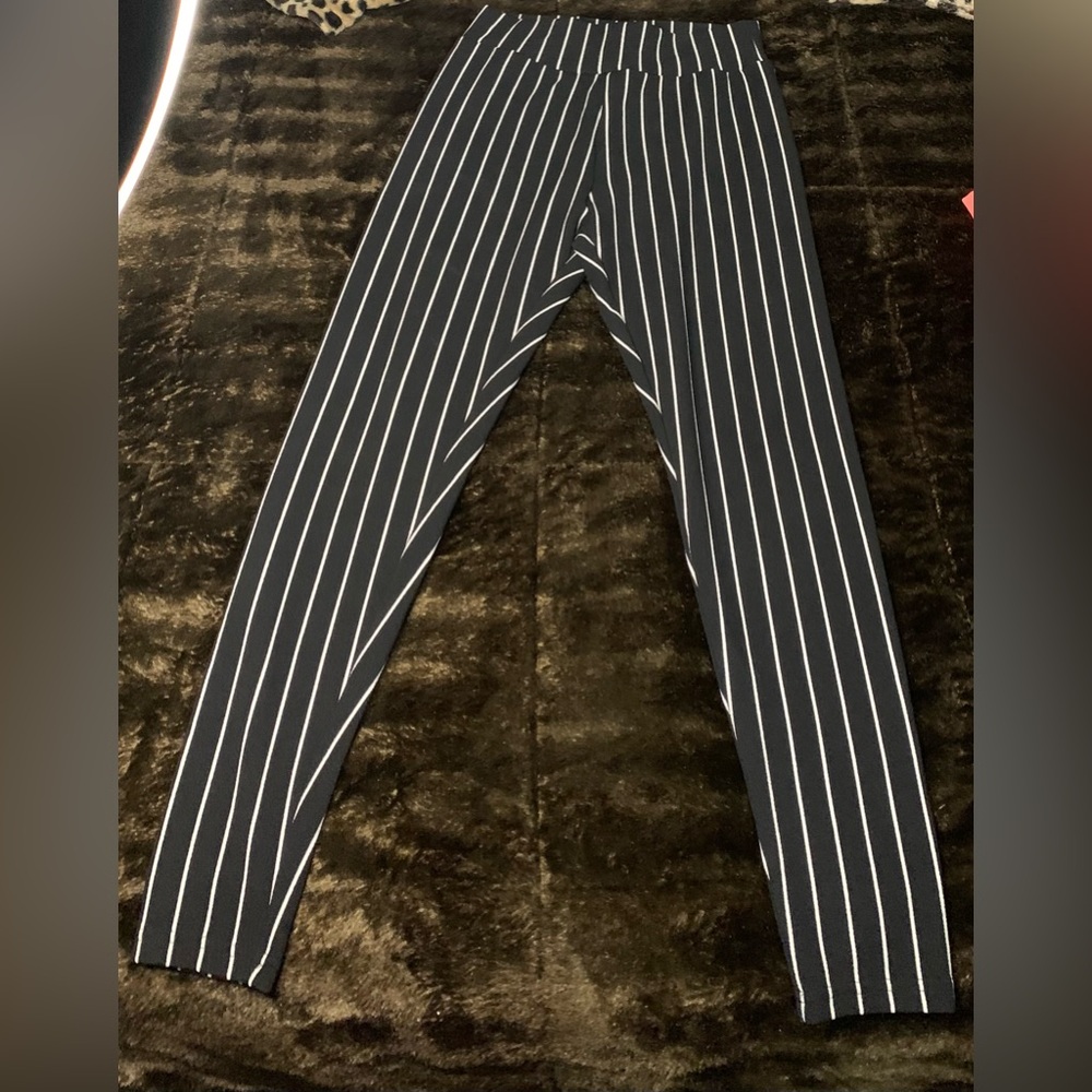 SHEIN Women’s Black and White Striped Dress Pants/Leggings